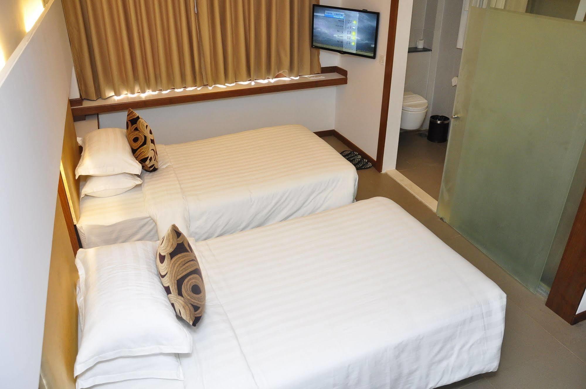 เดอะ อาร์จีเอ็น ซิตี้ ลอดจ์ Hotel ย่างกุ้ง ภายนอก รูปภาพ