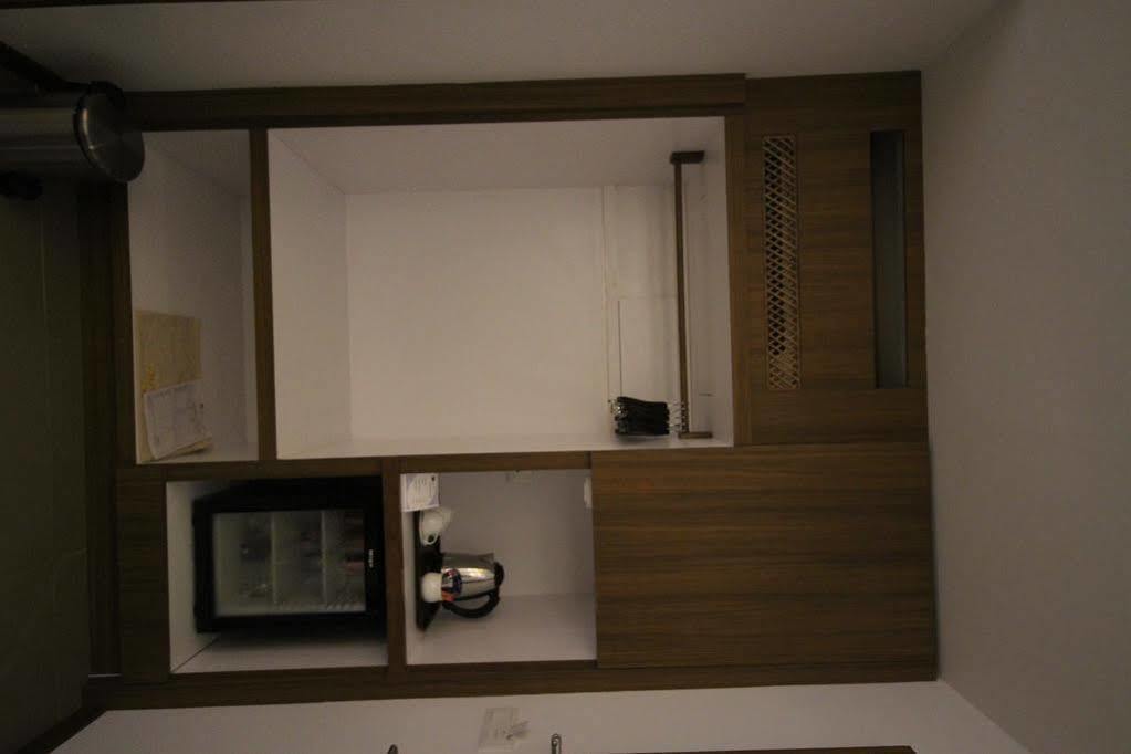 เดอะ อาร์จีเอ็น ซิตี้ ลอดจ์ Hotel ย่างกุ้ง ภายนอก รูปภาพ